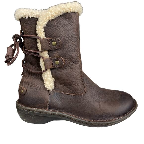 Ugg Women’s Akadia Brown Leather Shearling Lined Winter Boot Size US 6